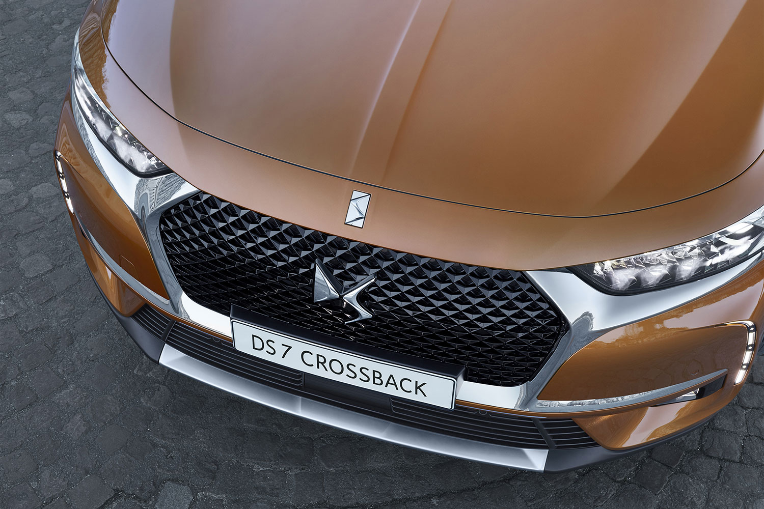 نقد و بررسی خودروی DS 7 CROSSBACK